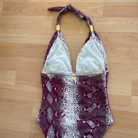 Like new Vix one piece swimsuit snake print - Picture 2 of 6